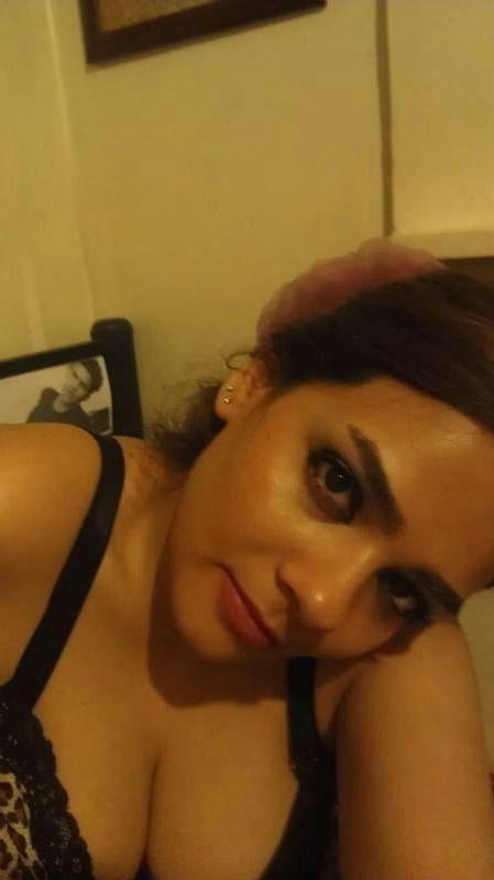 25P Iran Teen girls 30