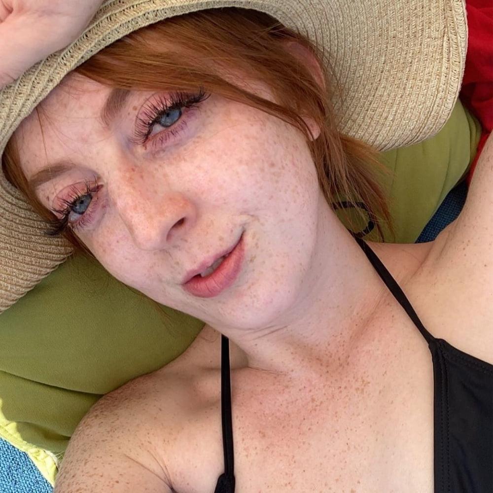 23P Ginger cunt