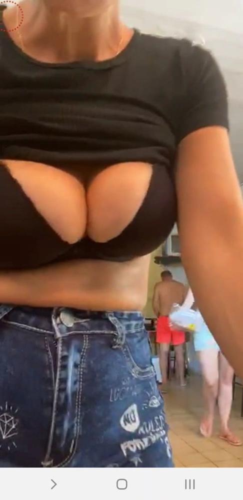 17P Bust bra live facebook romanian