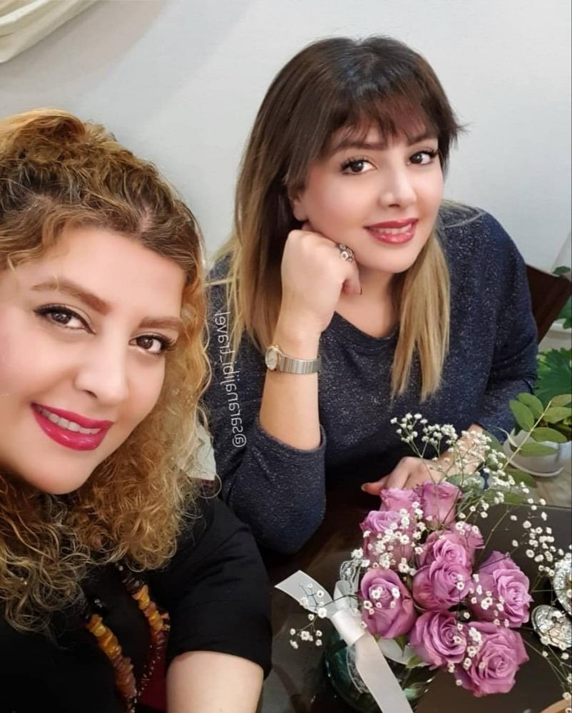25P Iran Teen girls 29