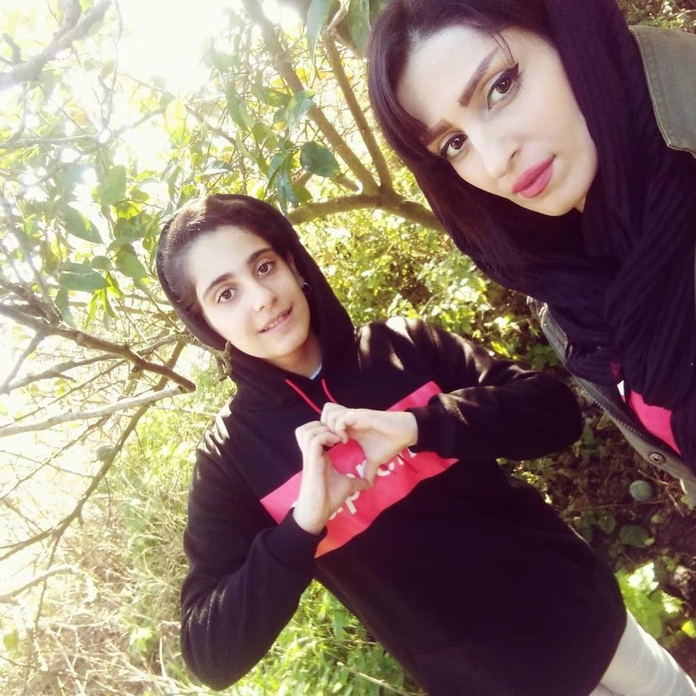 17P Iran Teen girls 25