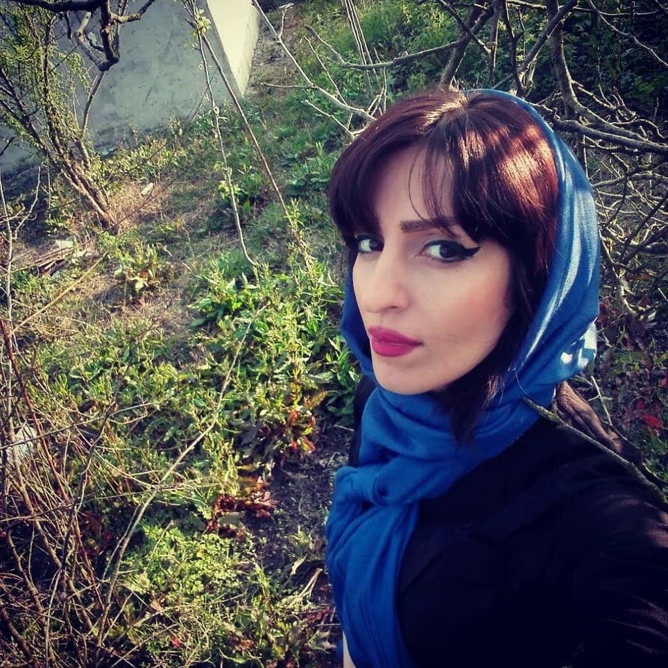 17P Iran Teen girls 25