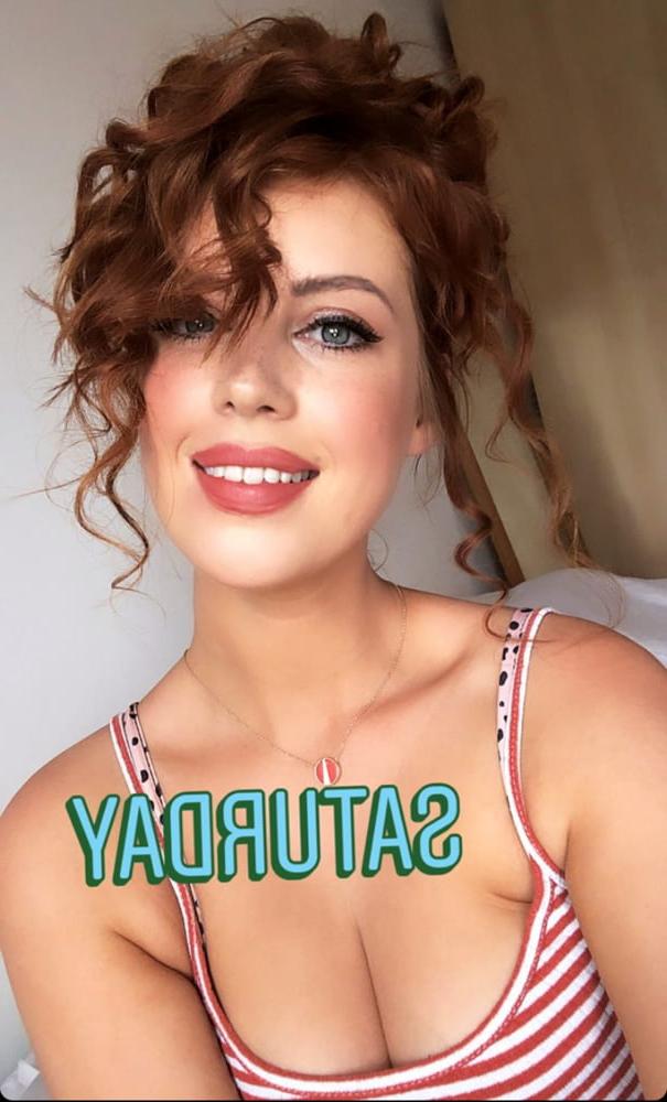 25P Amateur UK girl Katie E - Cock tease &amp; Social Media wankbait