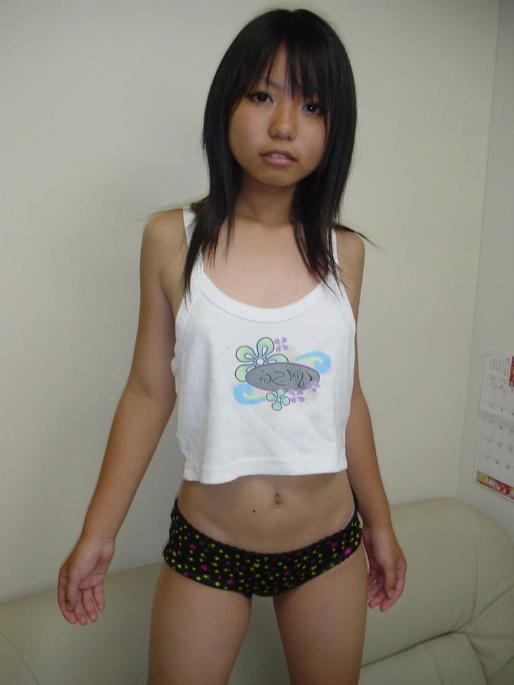 25P Japanese Teen Girl Exposed