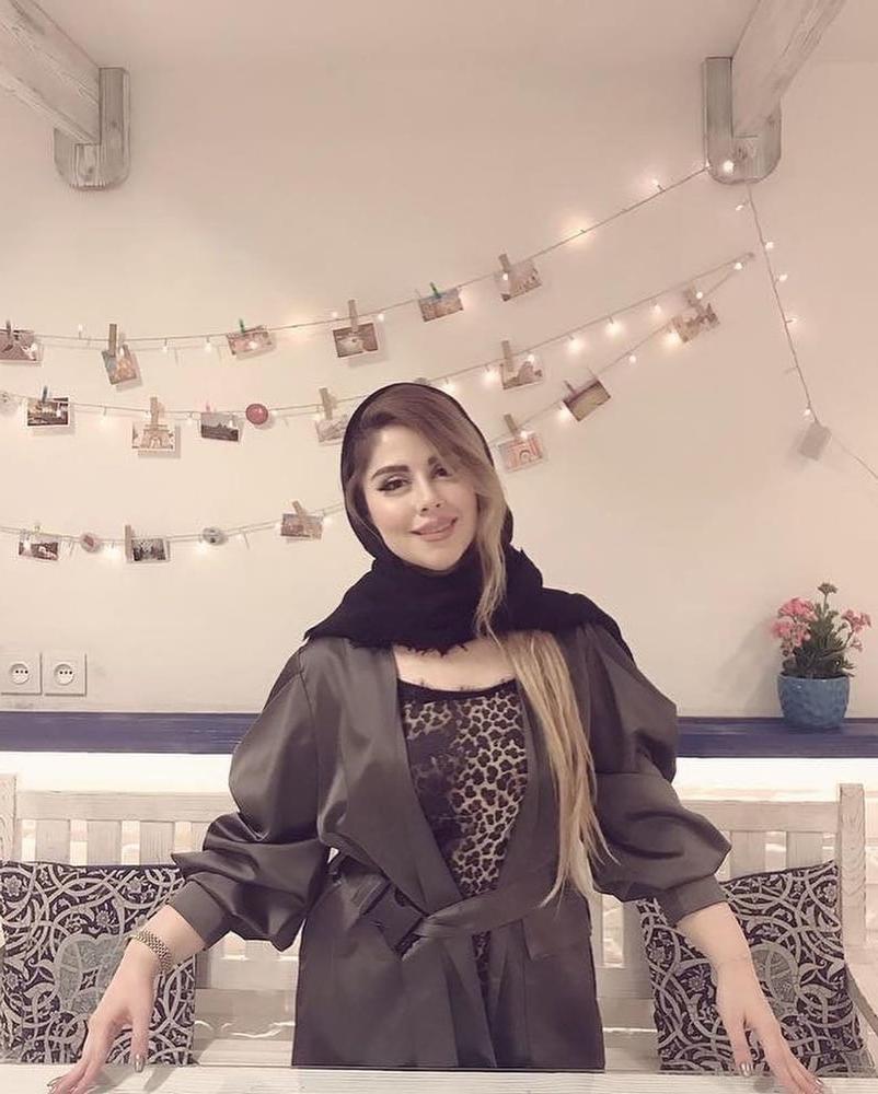 11P Iran Teen girls 14