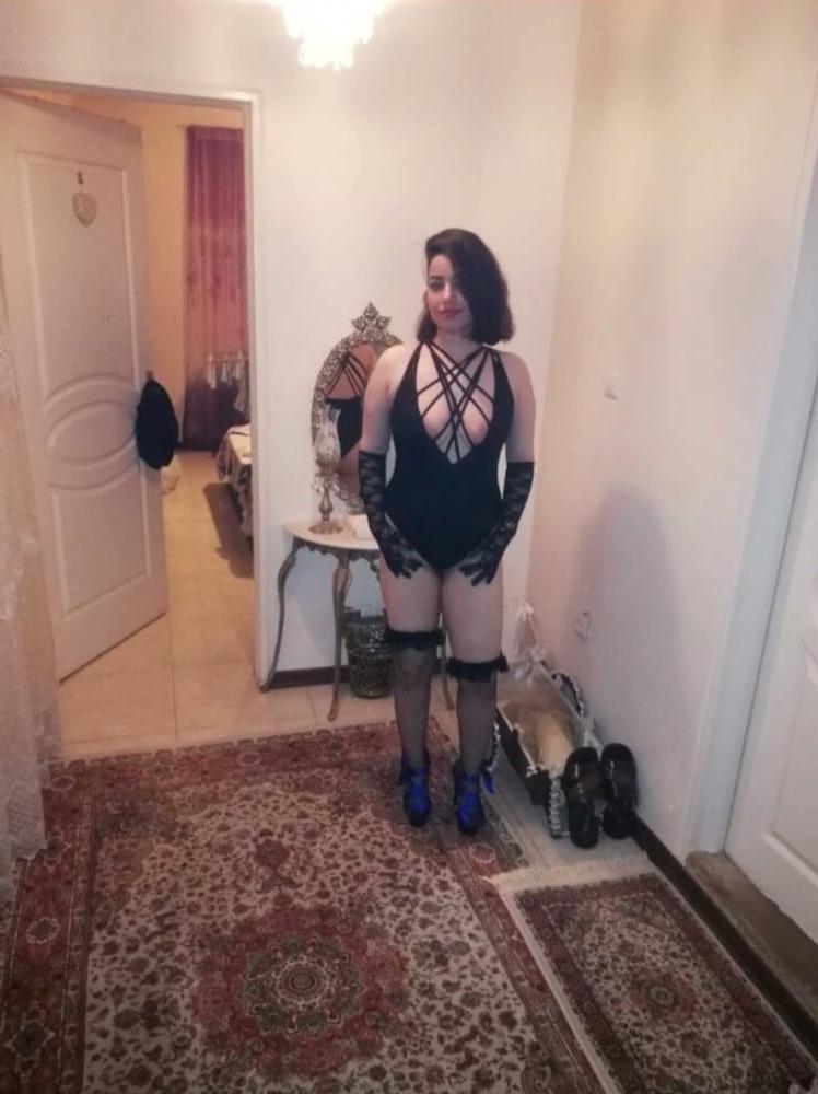 5P Iran Teen girls 18