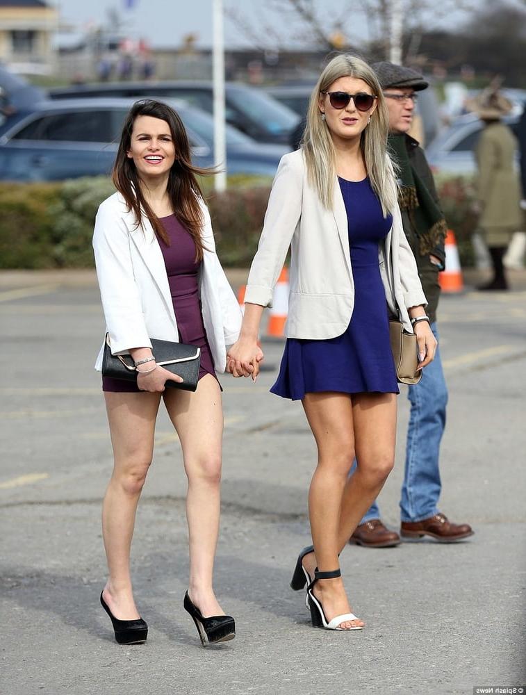 25P Girls in Short Skirts
