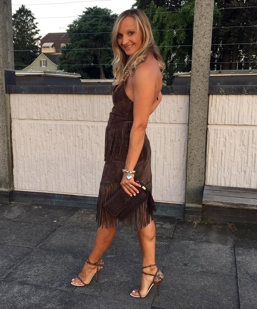 12P Milf's for comment