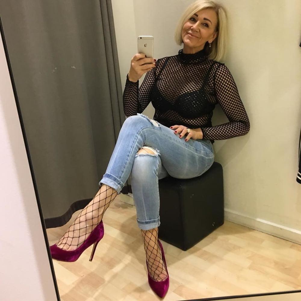 12P Milf's for comment