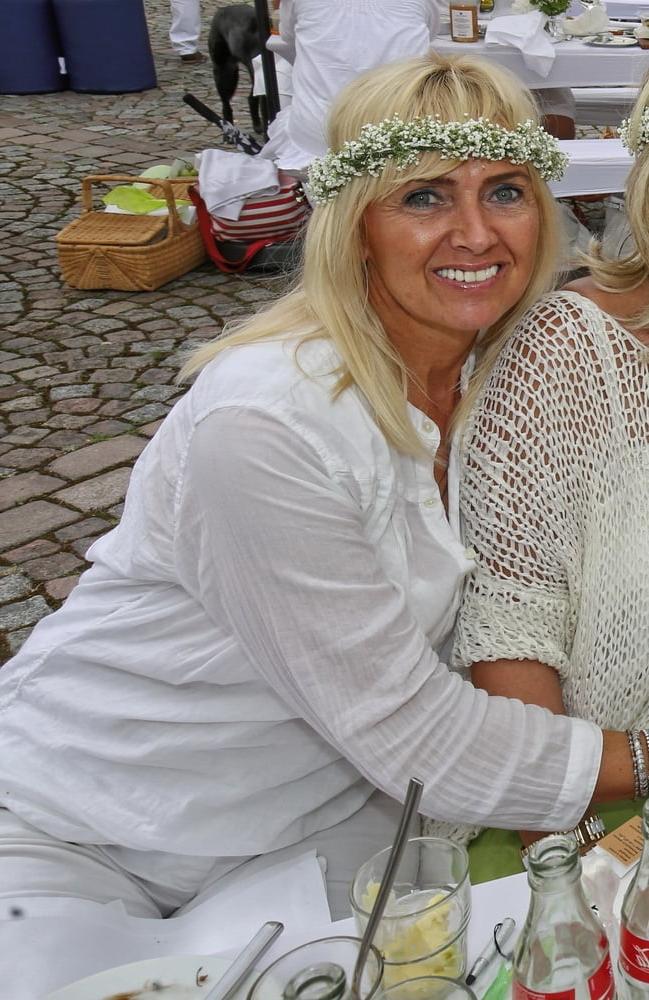 12P Milf's for comment