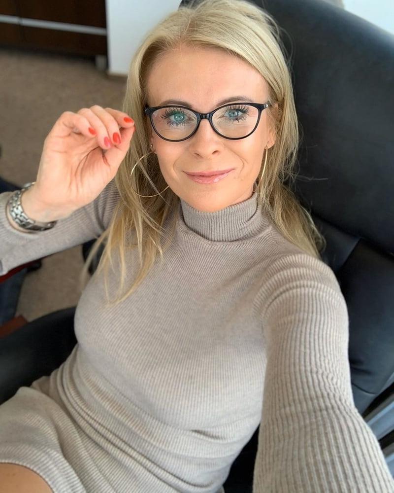 25P Milf-N-Gilf #9