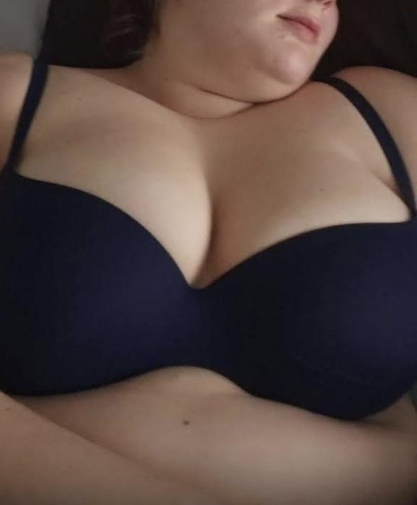 6P My girls huge boobs