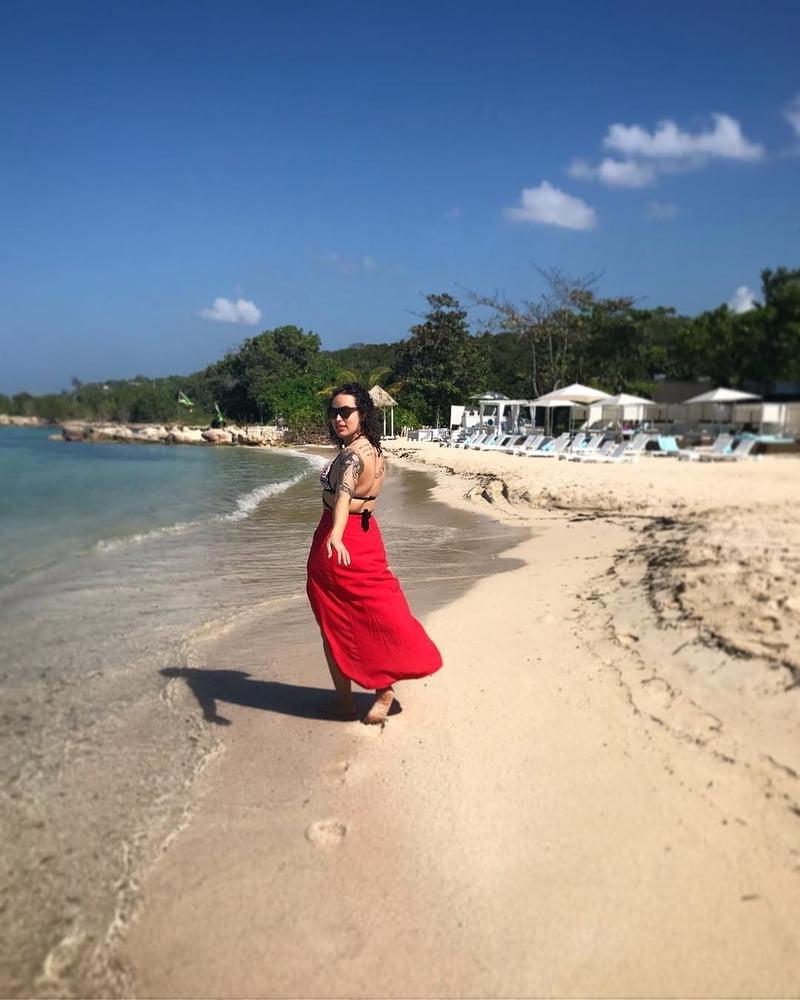 25P Sexy teacher from USA