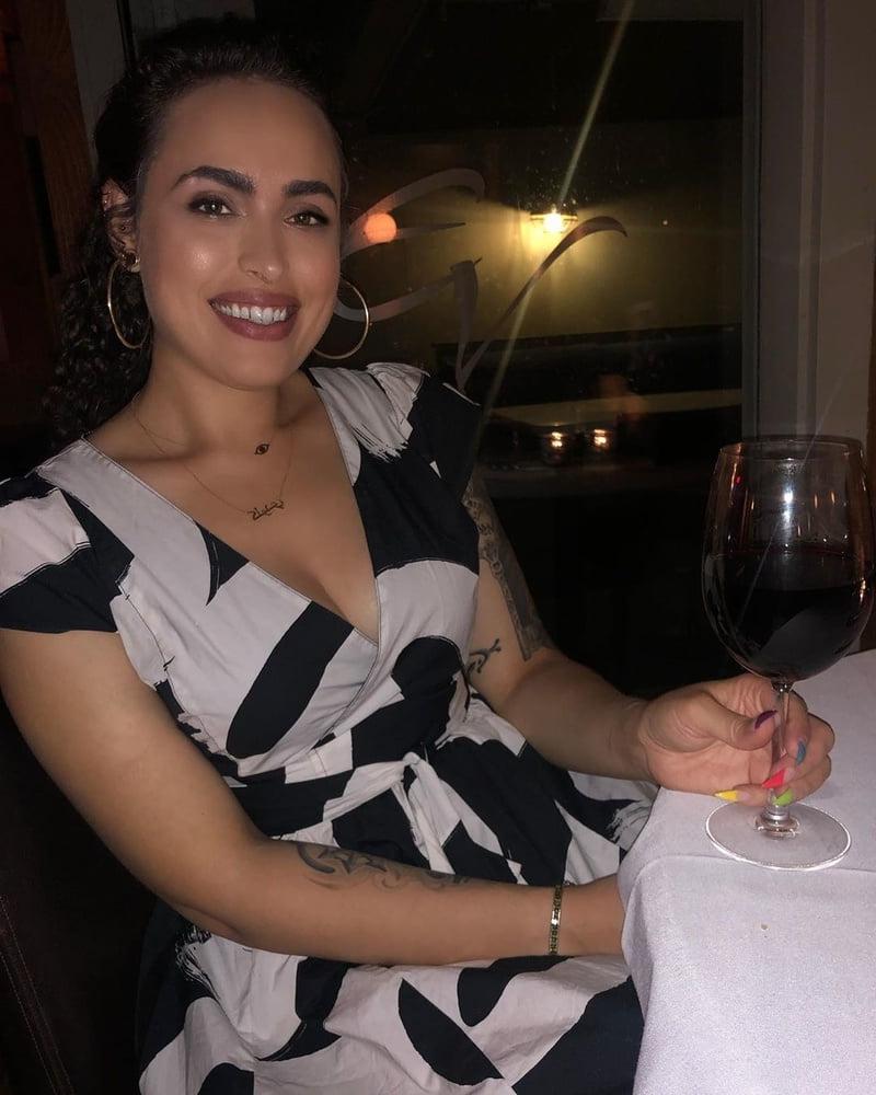 25P Sexy teacher from USA