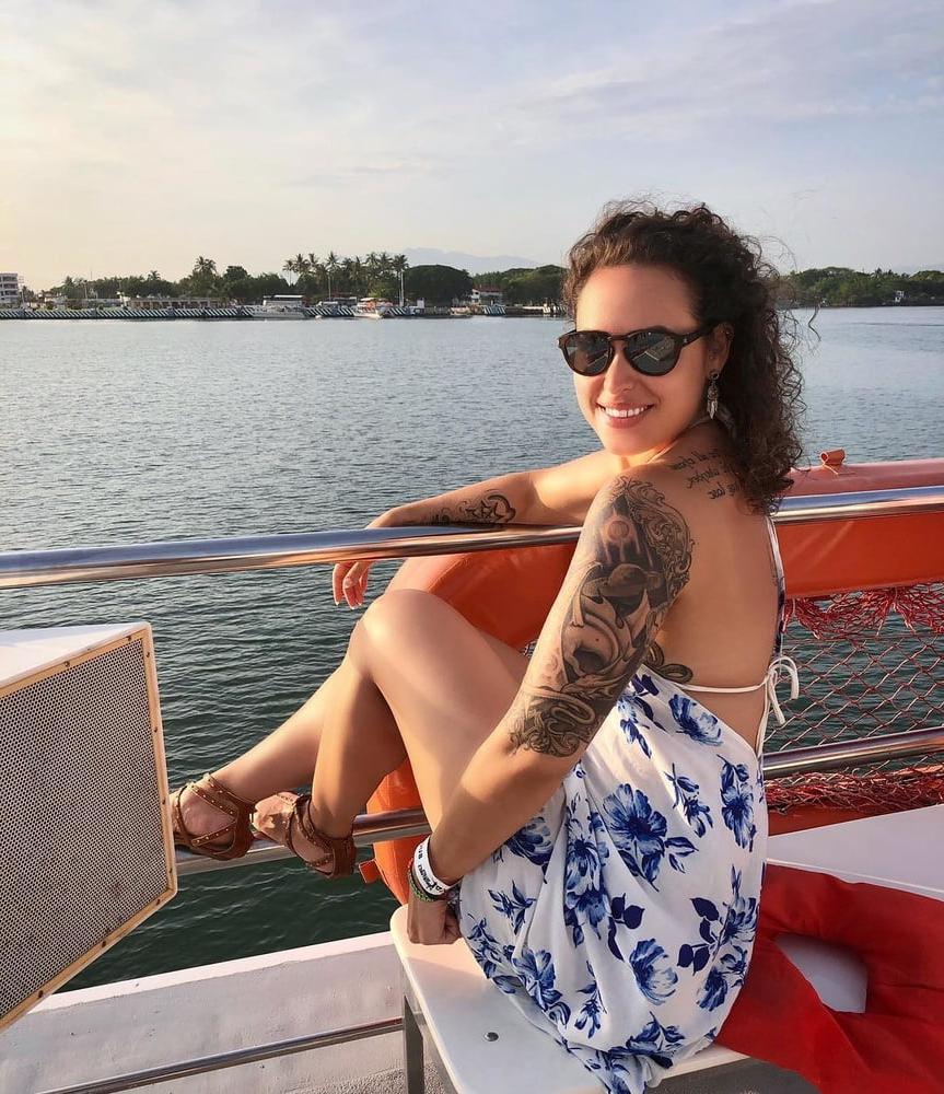 25P Sexy teacher from USA