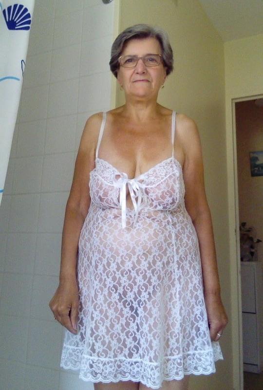 25P Granny Nut Busters Bra and Panties