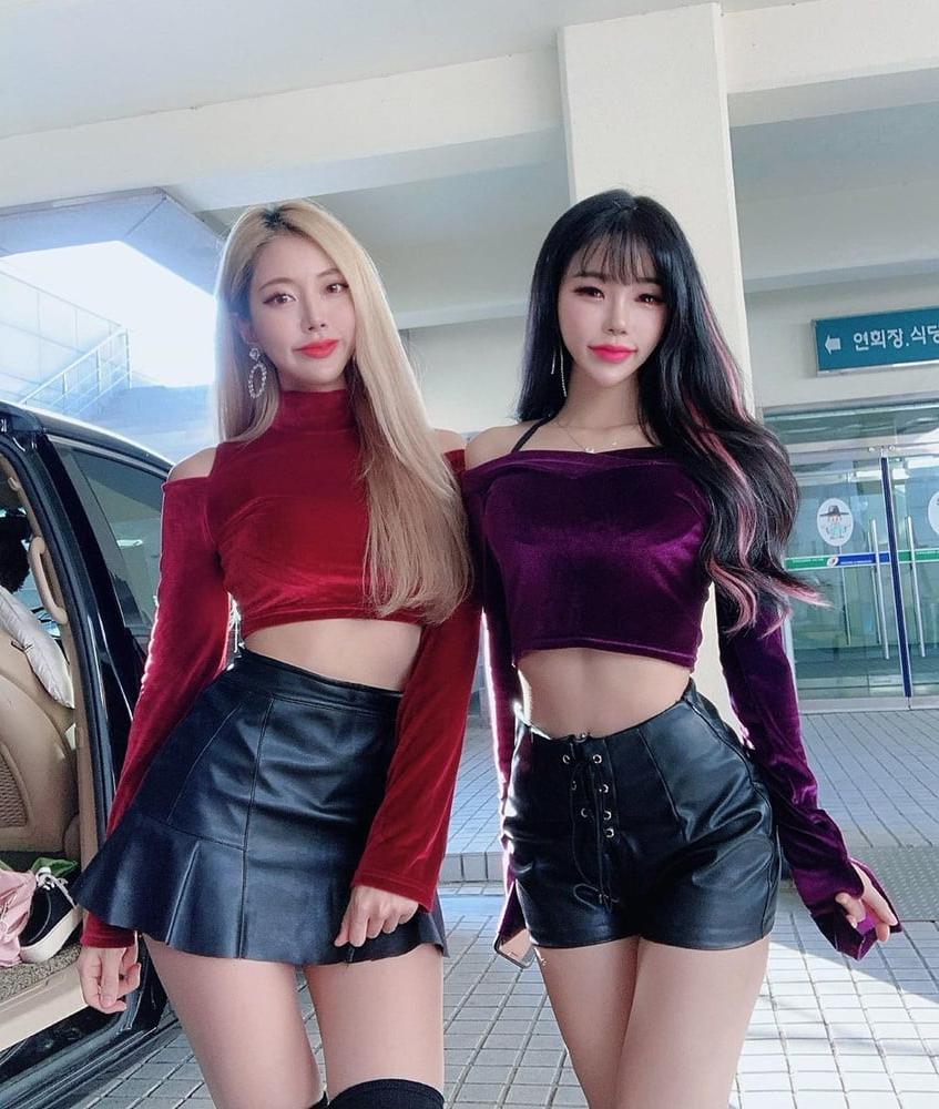 21P Two girls are better than 1 (13)