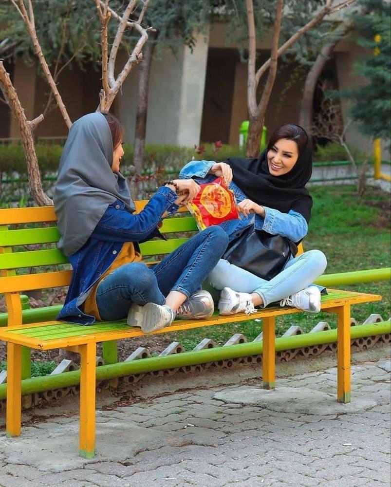 25P Lesbian girls (Iran)