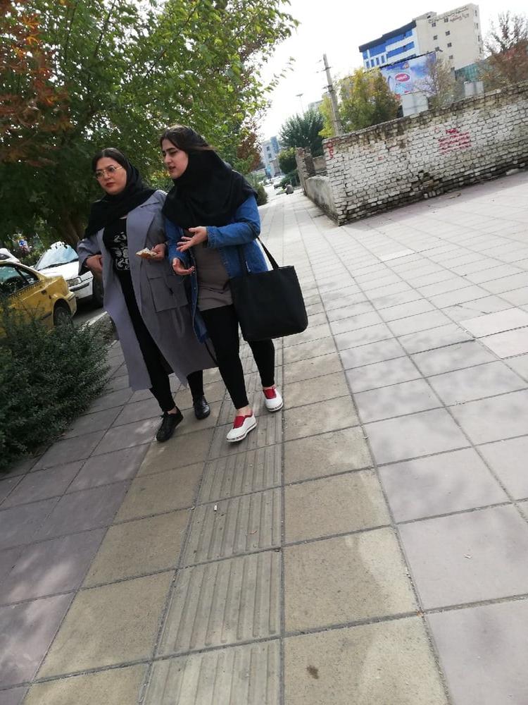 25P Lesbian girls (Iran) 3