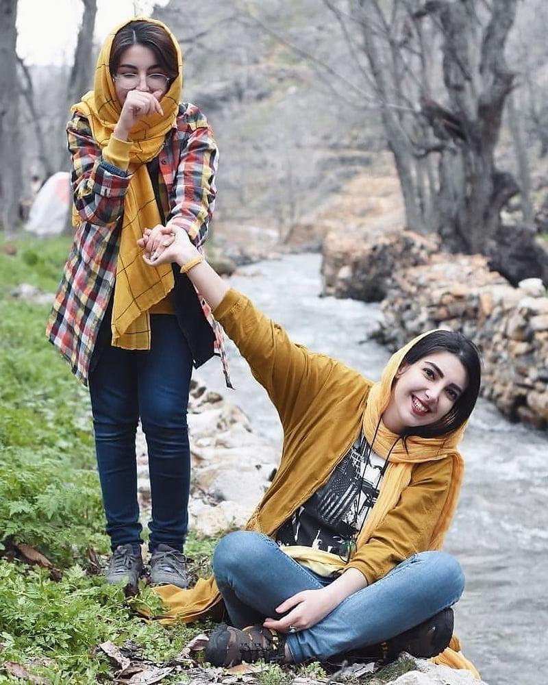 25P Lesbian girls (Iran) 3