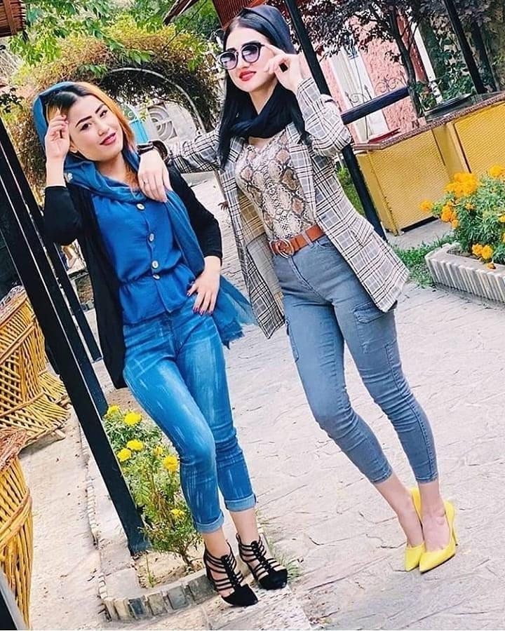 25P Lesbian girls (Iran) 3