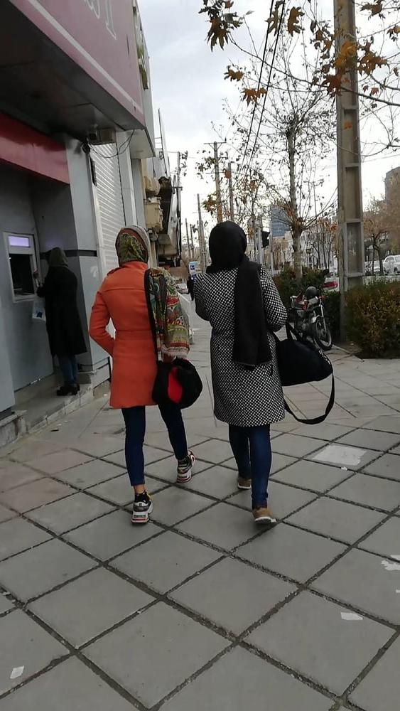 25P Lesbian girls (Iran) 3