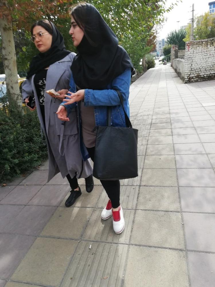 25P Lesbian girls (Iran) 3