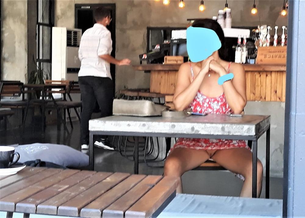 12P bald cunt on display in cafe