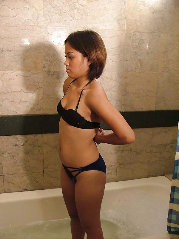 15P THAI BAR GIRLS I