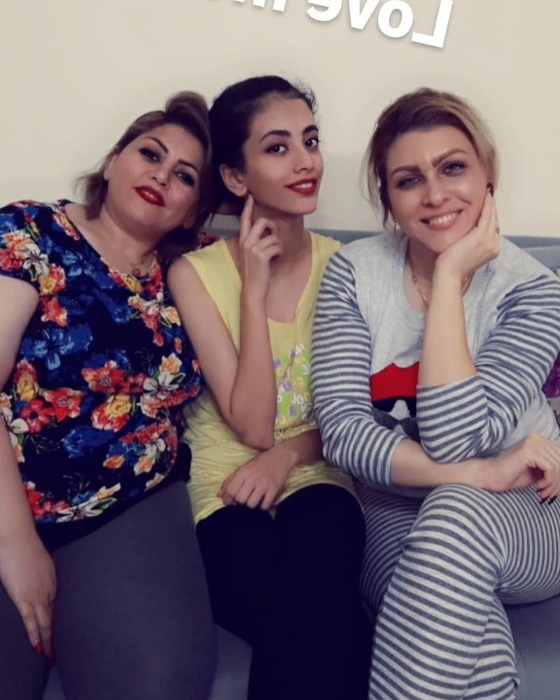 25P Lesbian girls (Iran) 2