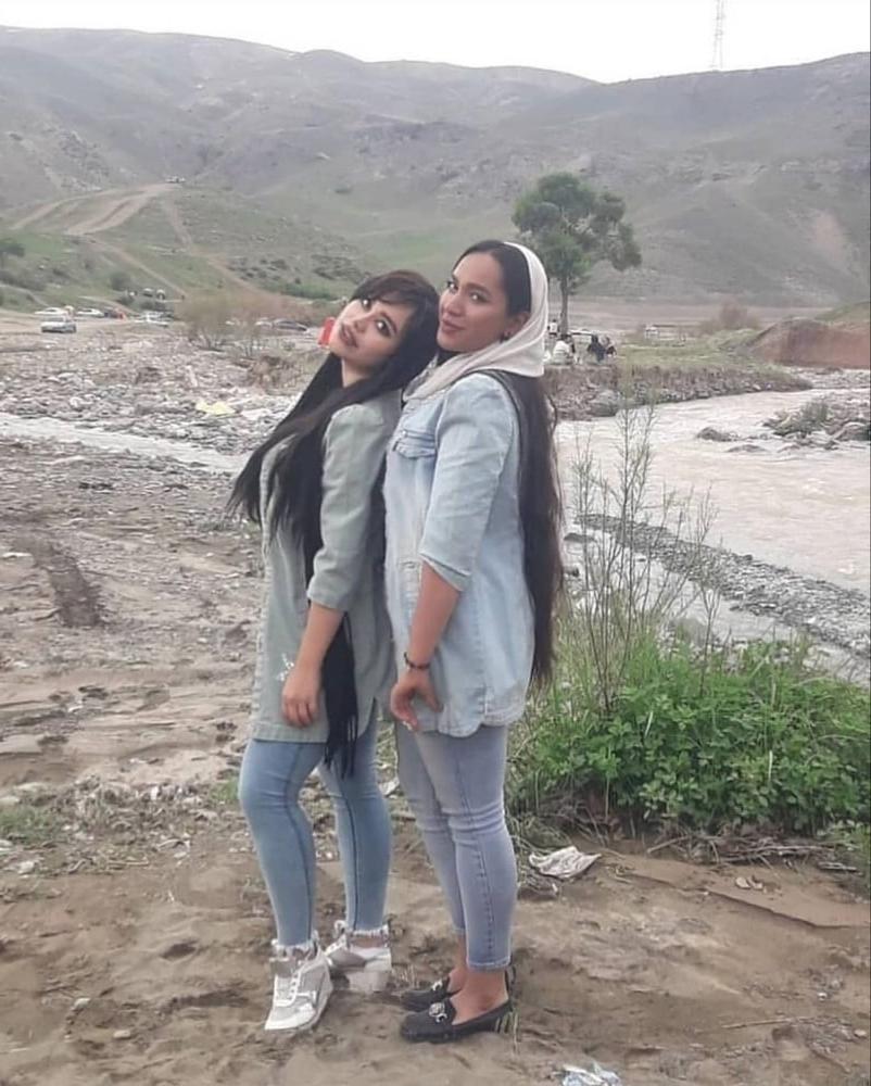 25P Lesbian girls (Iran) 2