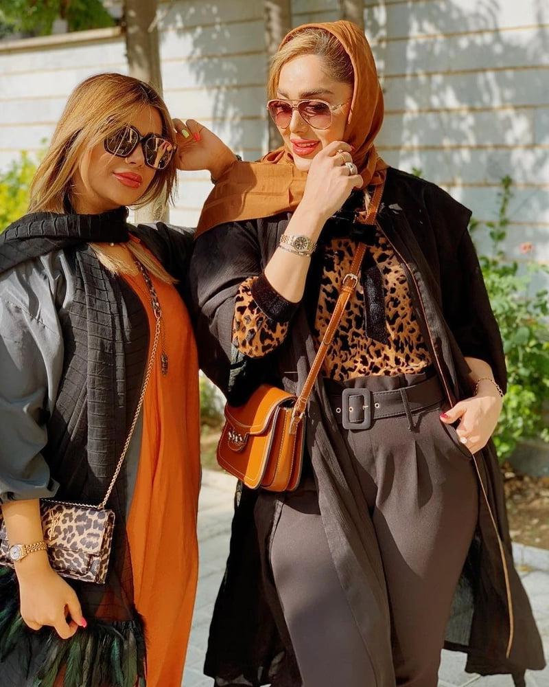 25P Lesbian girls (Iran) 2