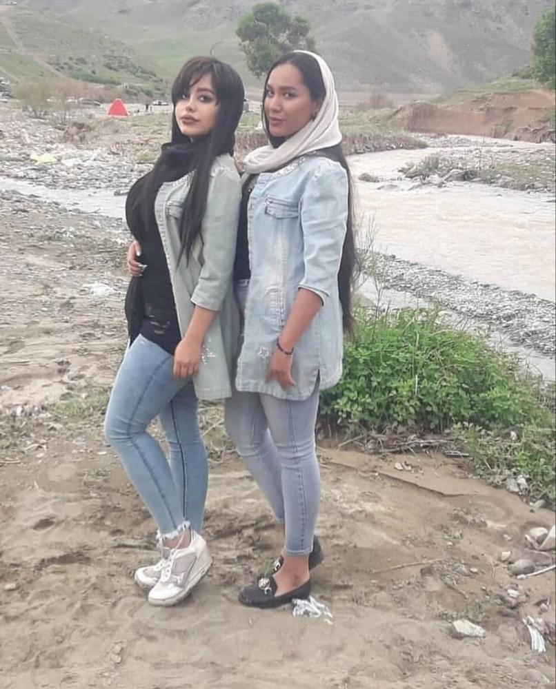 25P Lesbian girls (Iran) 2