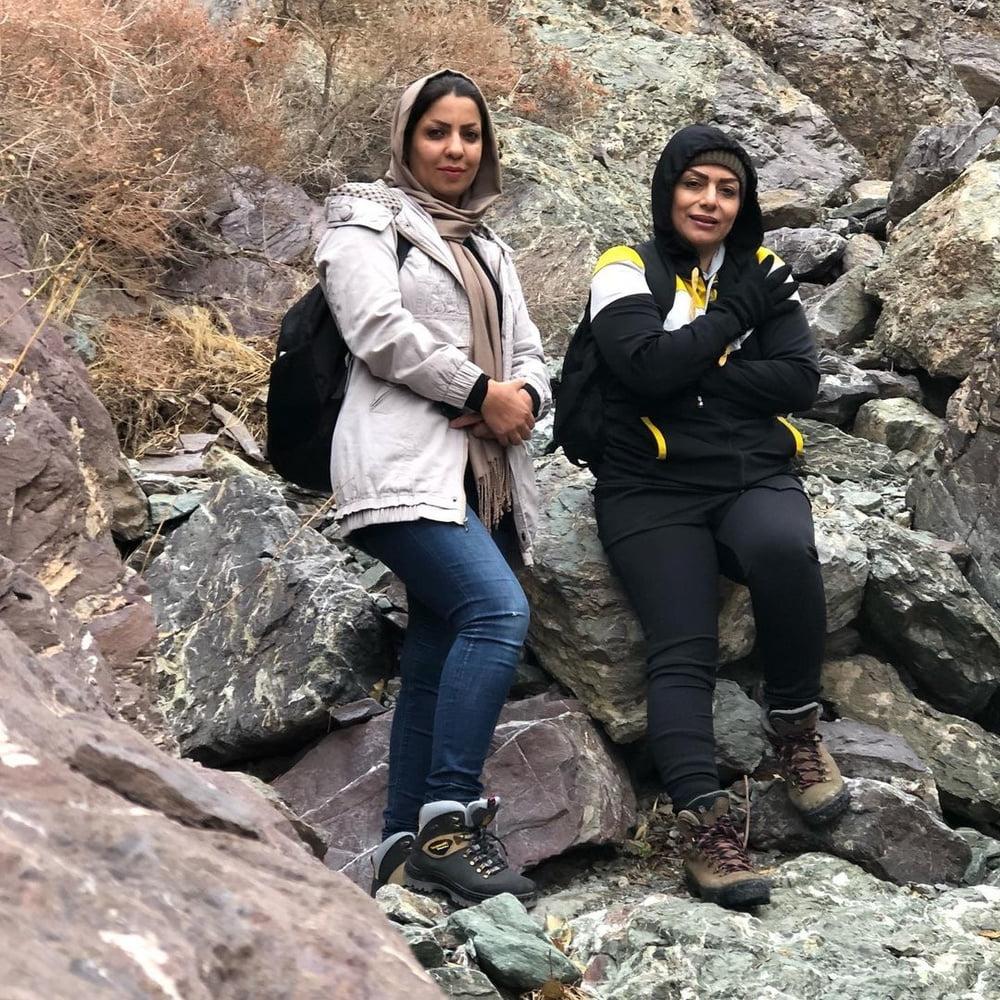 25P Lesbian girls (Iran) 2