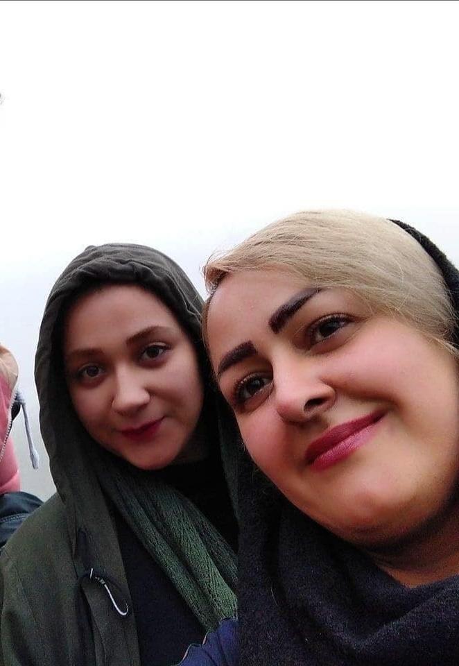 25P Lesbian girls (Iran) 2