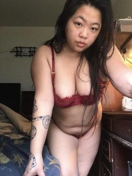 25P Asian BBW Slut show ass, big tits, pussy and suck dick