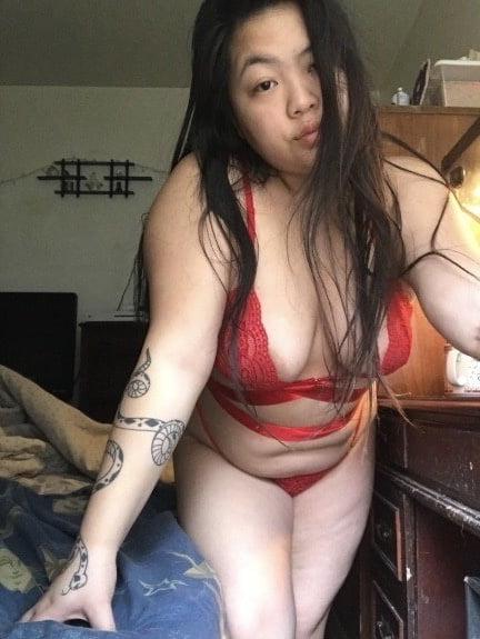 25P Asian BBW Slut show ass, big tits, pussy and suck dick