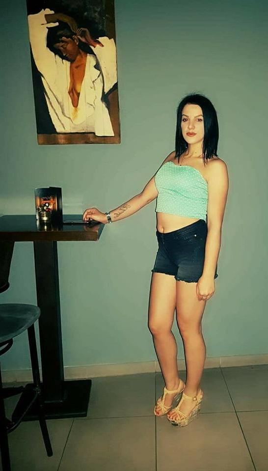 25P Greek Bar Hotties