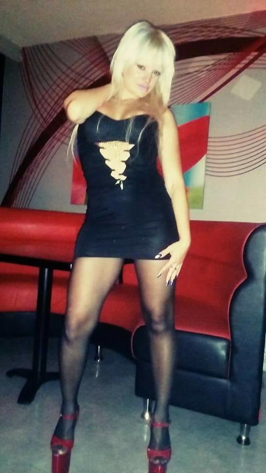 25P Greek Bar Hotties
