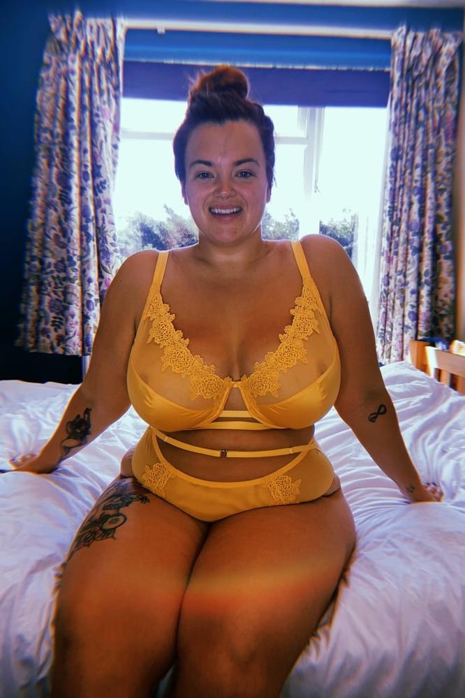 25P BBW SEXY BRA (GEORGINA HORNE)