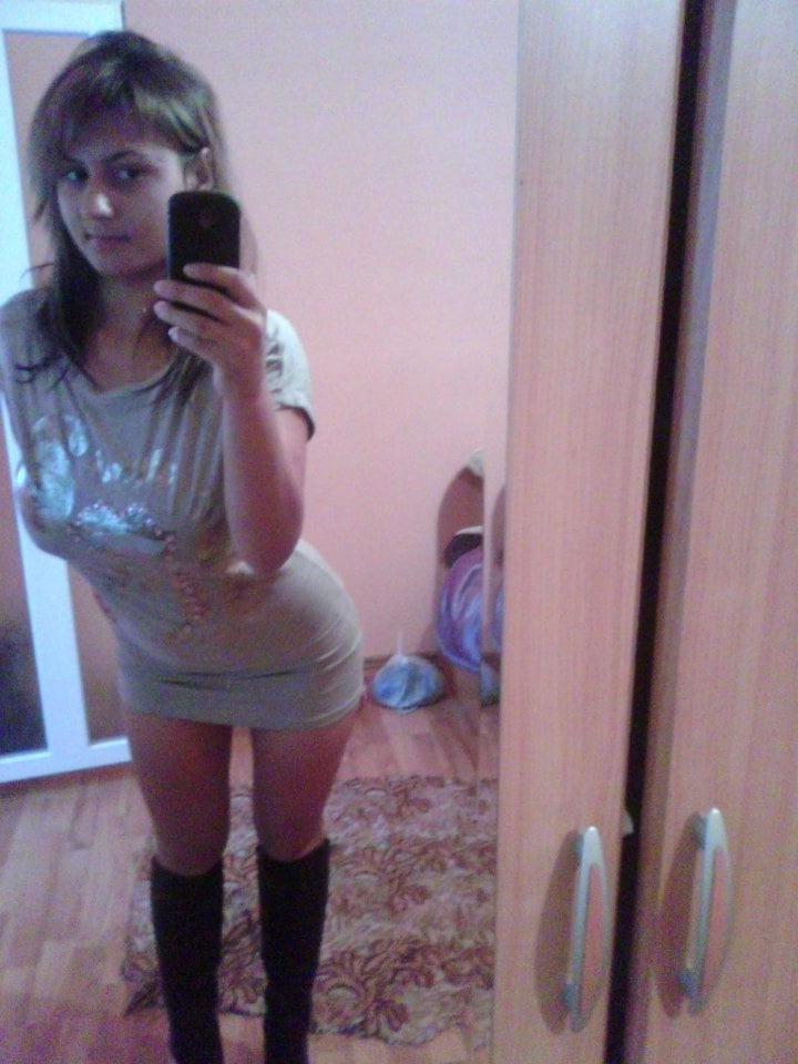 25P Romanian girls