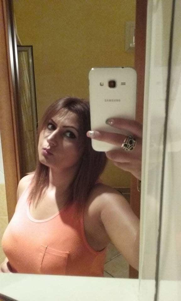 25P Romanian girls