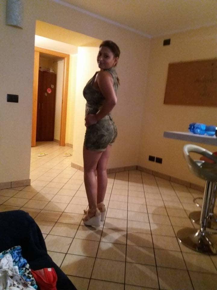 25P Romanian girls