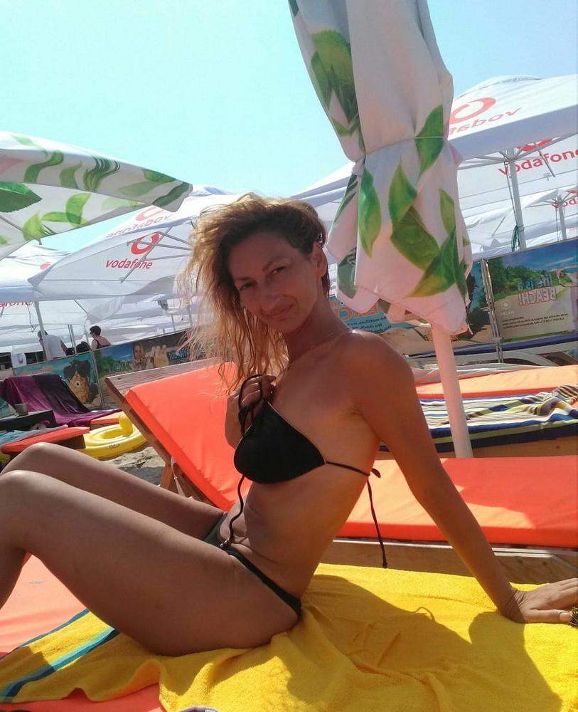 25P Romanian girls