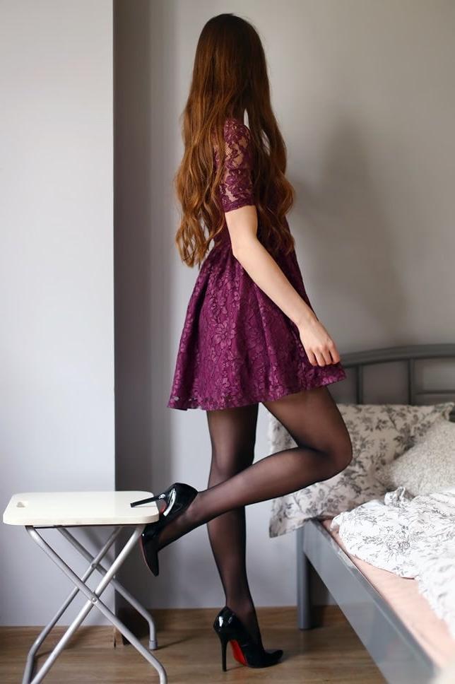 25P Sexy Girls in Tight Dresses 5