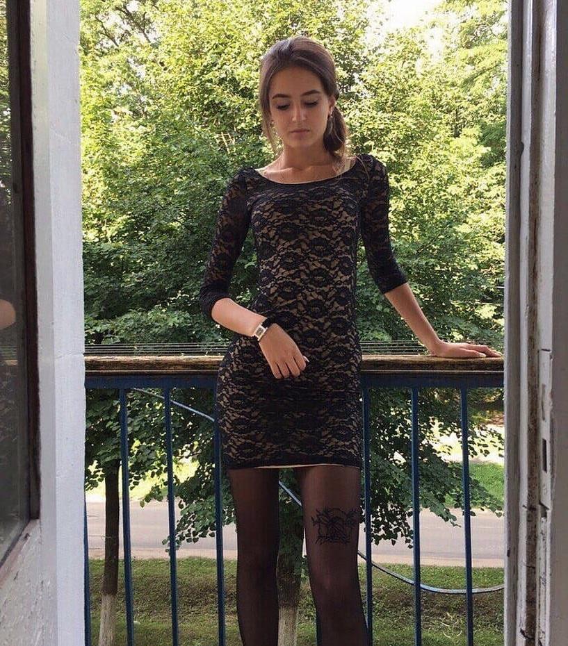25P Sexy Girls in Tight Dresses 5