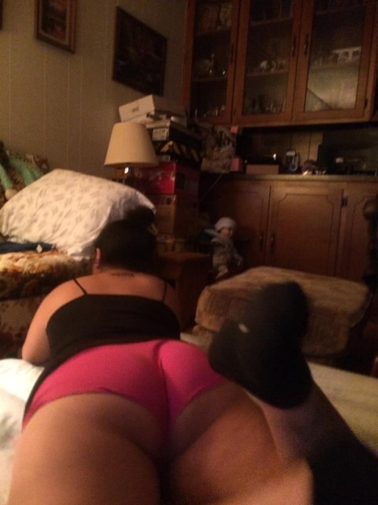 25P Sexy ass on my girlfriend