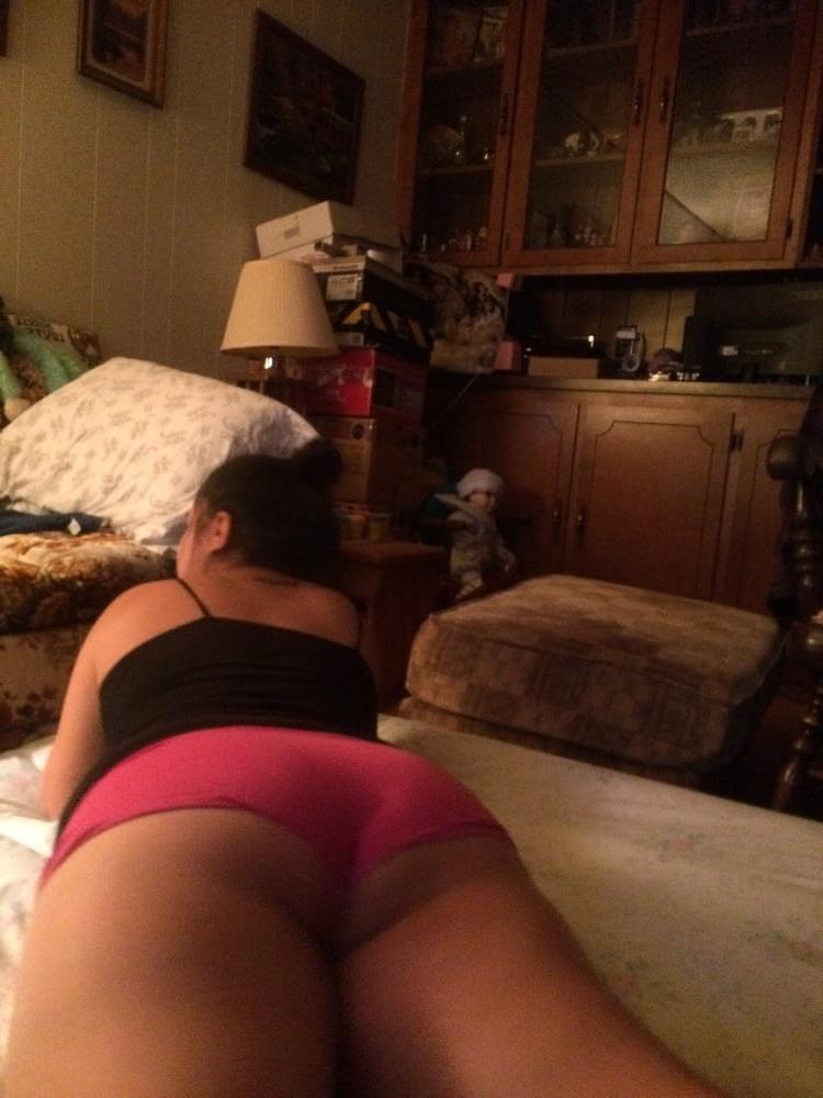 25P Sexy ass on my girlfriend