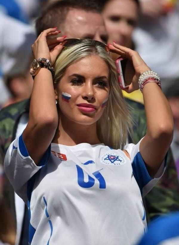 16P Sexy sports girls