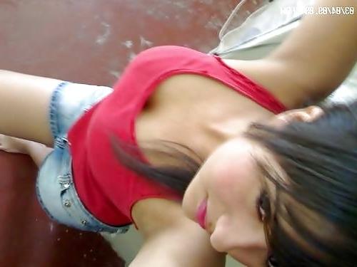 25P Mexican Teen Girls
